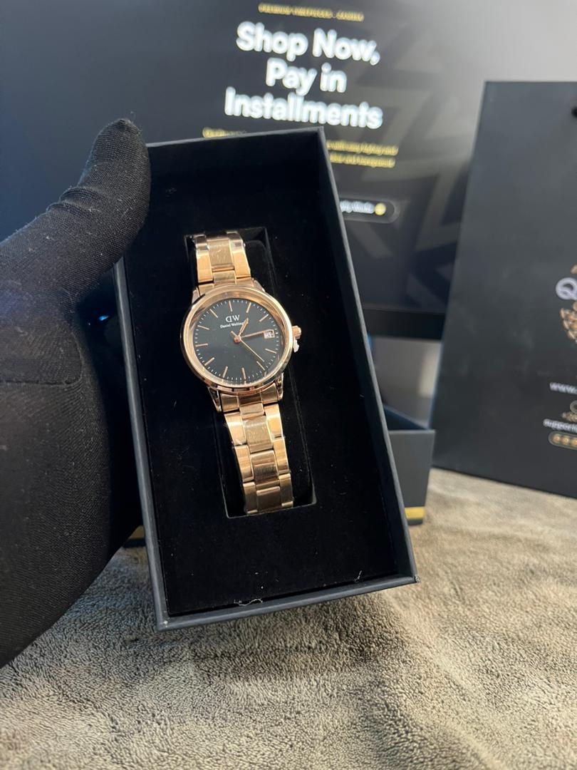 Daniel Wellington Iconic Link | Rose Gold & Black inside view 2