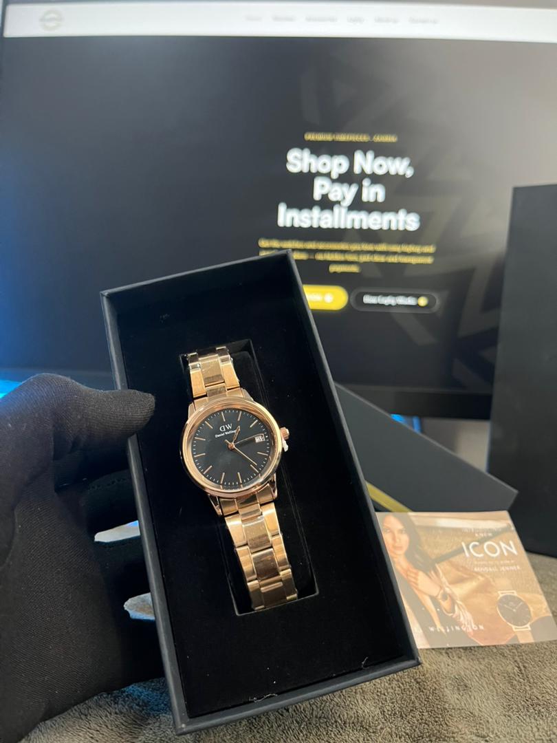 Daniel Wellington Iconic Link | Rose Gold & Black inside view 3