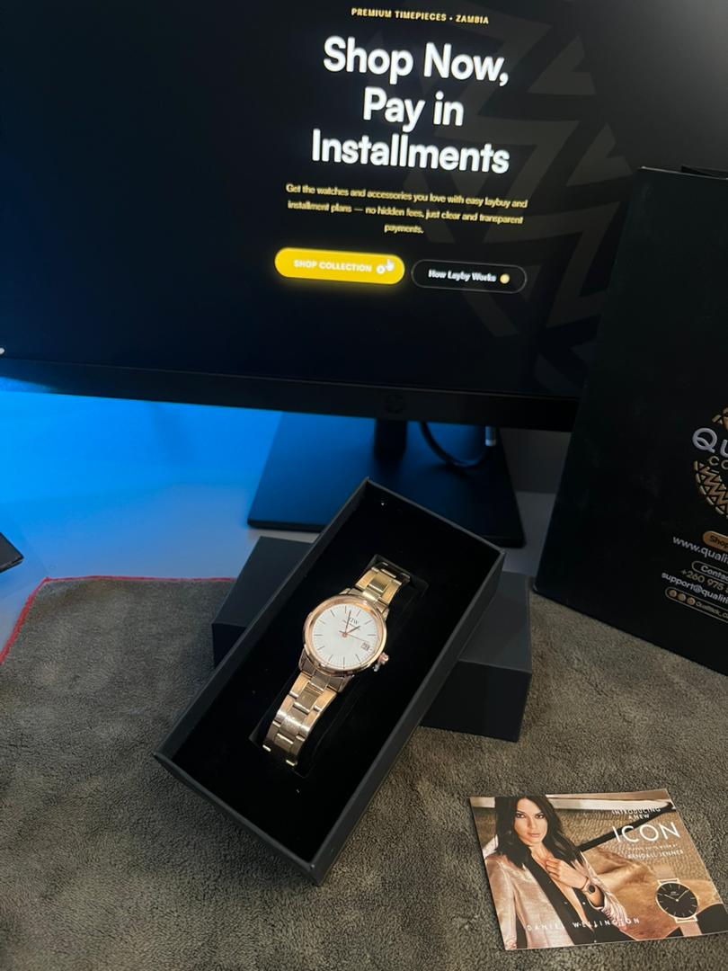 Daniel Wellington Iconic Link | Rose Gold & White inside